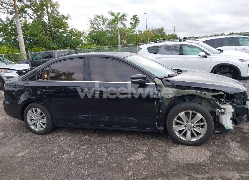 Photo 13 of 2016 Volkswagen Jetta 1.4T SE (VIN 3VWD67AJ8GM385358)