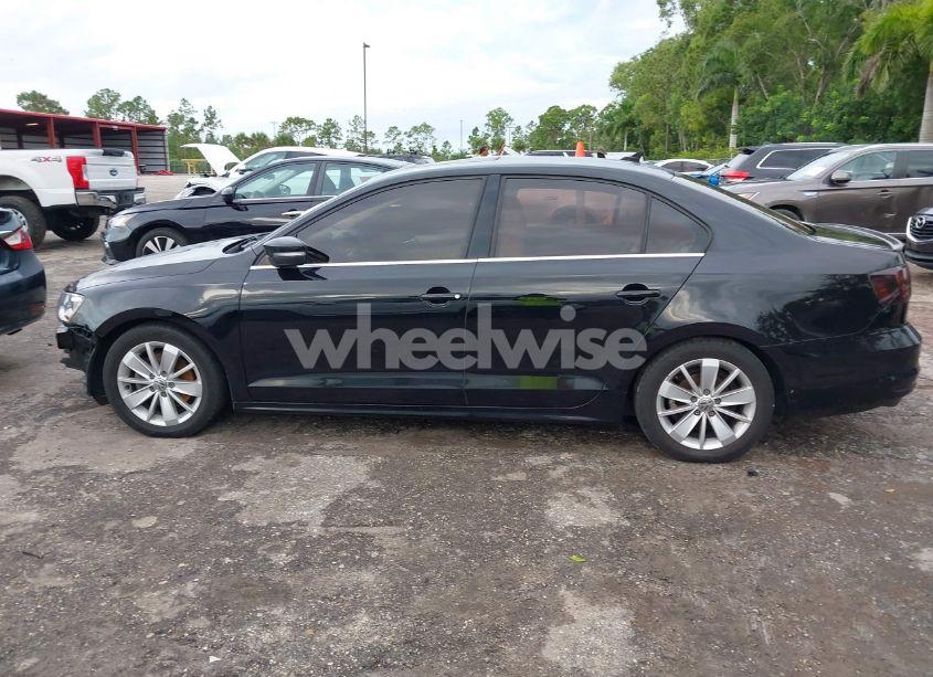 Photo 14 of 2016 Volkswagen Jetta 1.4T SE (VIN 3VWD67AJ8GM385358)