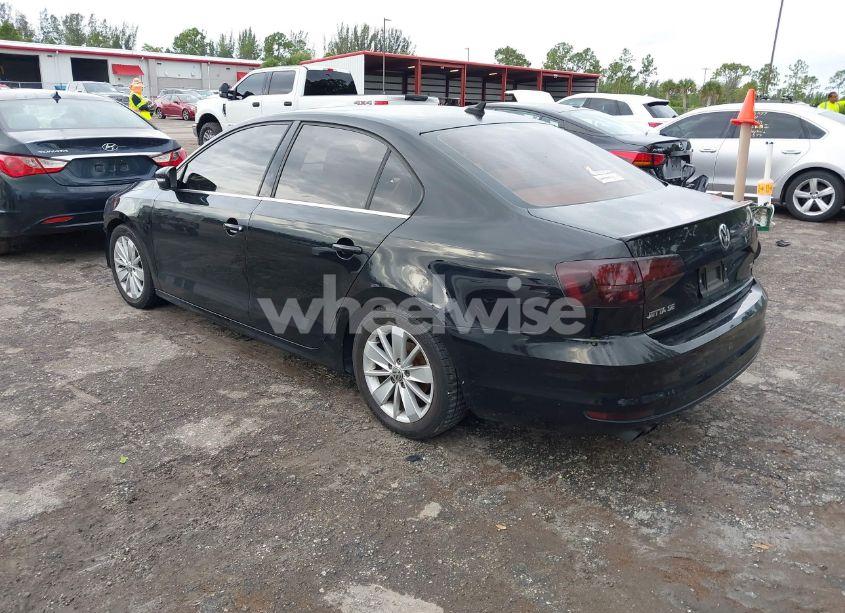 Photo 3 of 2016 Volkswagen Jetta 1.4T SE (VIN 3VWD67AJ8GM385358)