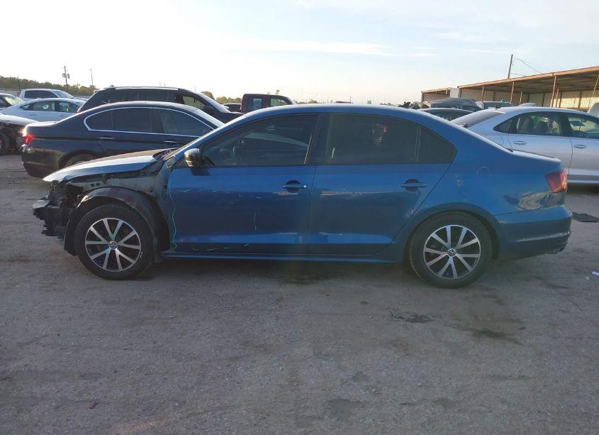 Photo 15 of 2016 Volkswagen Jetta 1.4T SE (VIN 3VWD67AJ9GM238174)