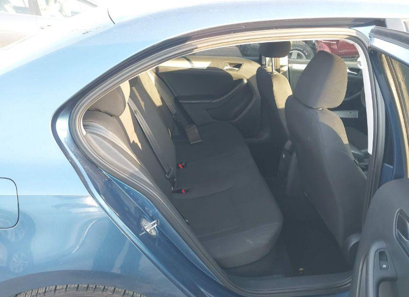 Photo 8 of 2016 Volkswagen Jetta 1.4T SE (VIN 3VWD67AJ9GM238174)