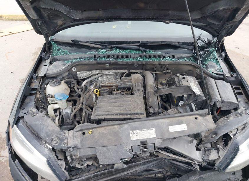 Photo 10 of 2016 Volkswagen Jetta 1.4T SE (VIN 3VWD67AJ9GM257579)