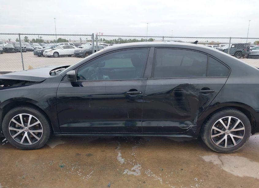 Photo 15 of 2016 Volkswagen Jetta 1.4T SE (VIN 3VWD67AJ9GM257579)