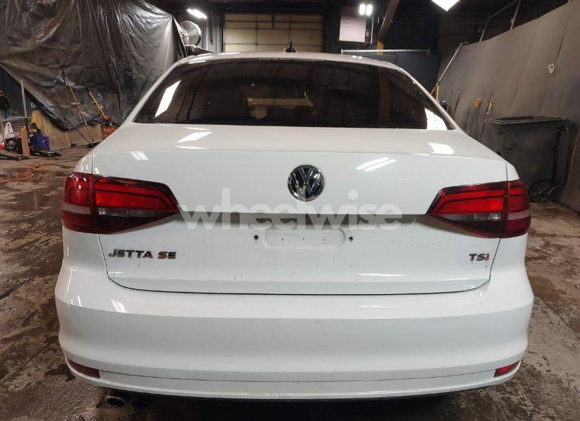 Photo 17 of 2016 Volkswagen Jetta 1.4T SE (VIN 3VWD67AJ9GM265987)