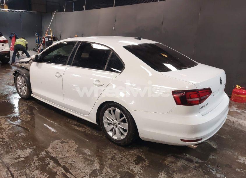 Photo 3 of 2016 Volkswagen Jetta 1.4T SE (VIN 3VWD67AJ9GM265987)