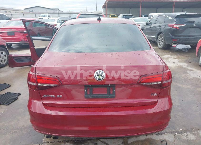 Photo 17 of 2016 Volkswagen Jetta 1.4T SE (VIN 3VWD67AJXGM231816)