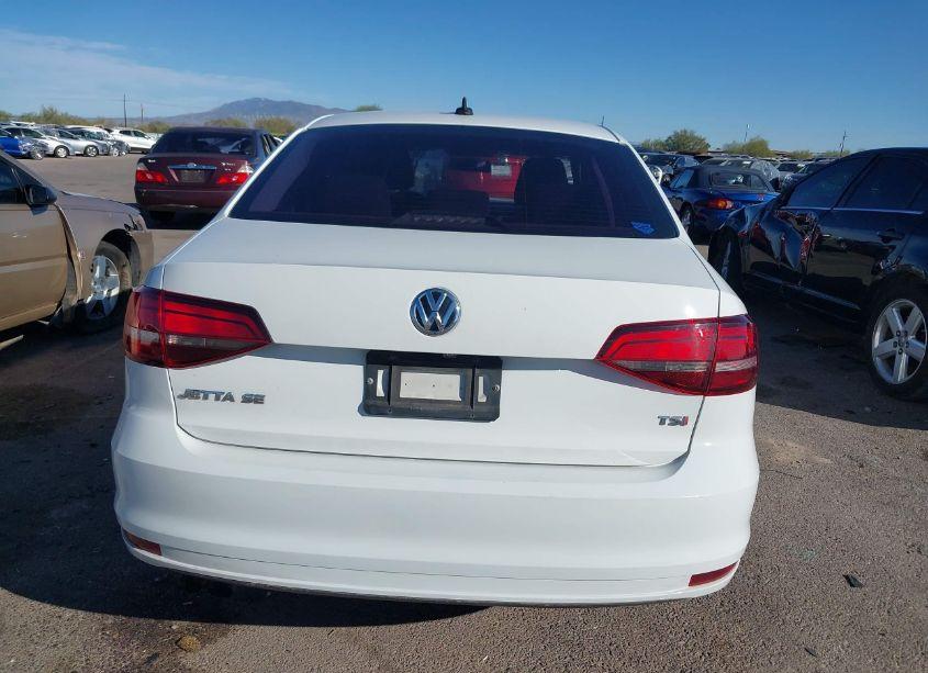 Photo 16 of 2016 Volkswagen Jetta 1.4T SE (VIN 3VWD67AJXGM253461)