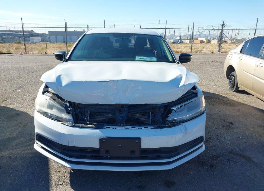 Photo 6 of 2016 Volkswagen Jetta 1.4T SE (VIN 3VWD67AJXGM253461)