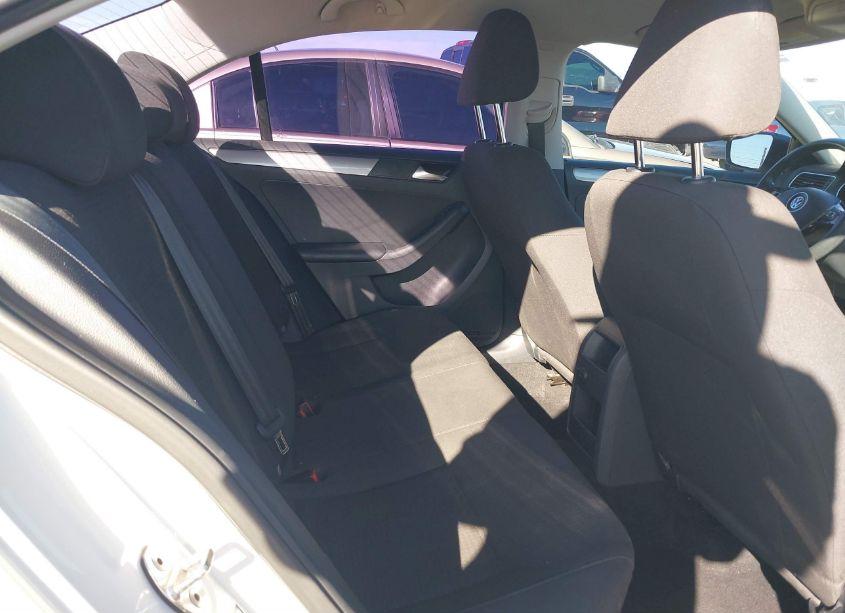 Photo 8 of 2016 Volkswagen Jetta 1.4T SE (VIN 3VWD67AJXGM253461)