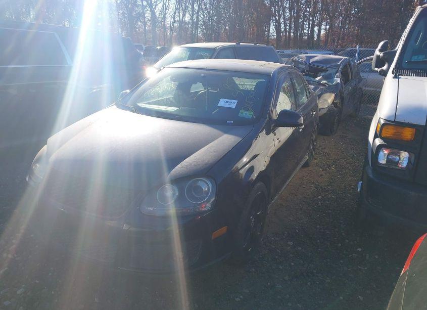 Photo 2 of 2009 Volkswagen Gli (VIN 3VWDA71K19M044913)