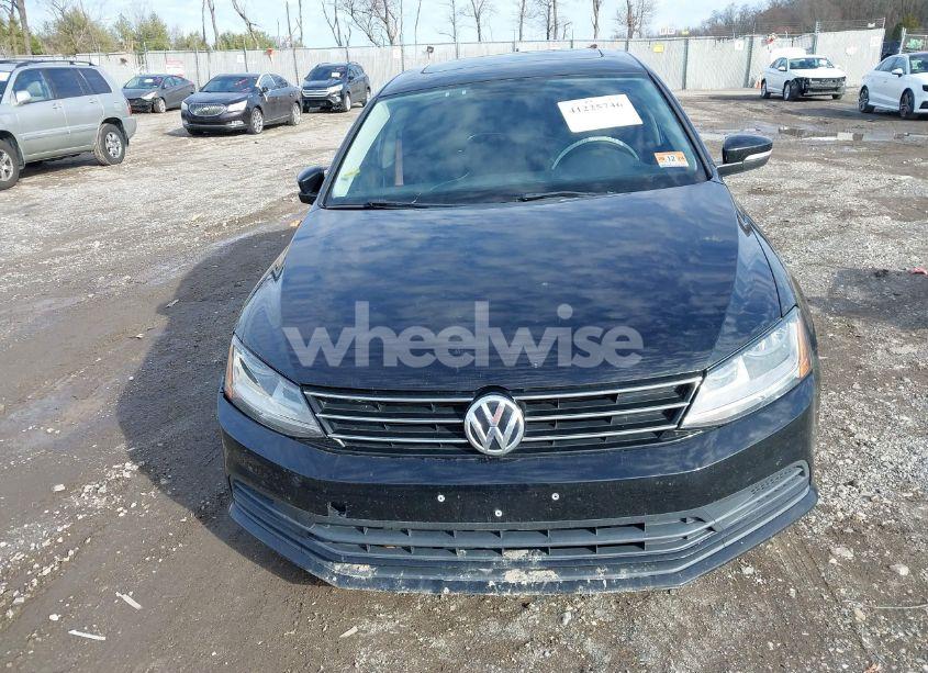 Photo 12 of 2017 Volkswagen Jetta 1.4T SE (VIN 3VWDB7AJ0HM228050)