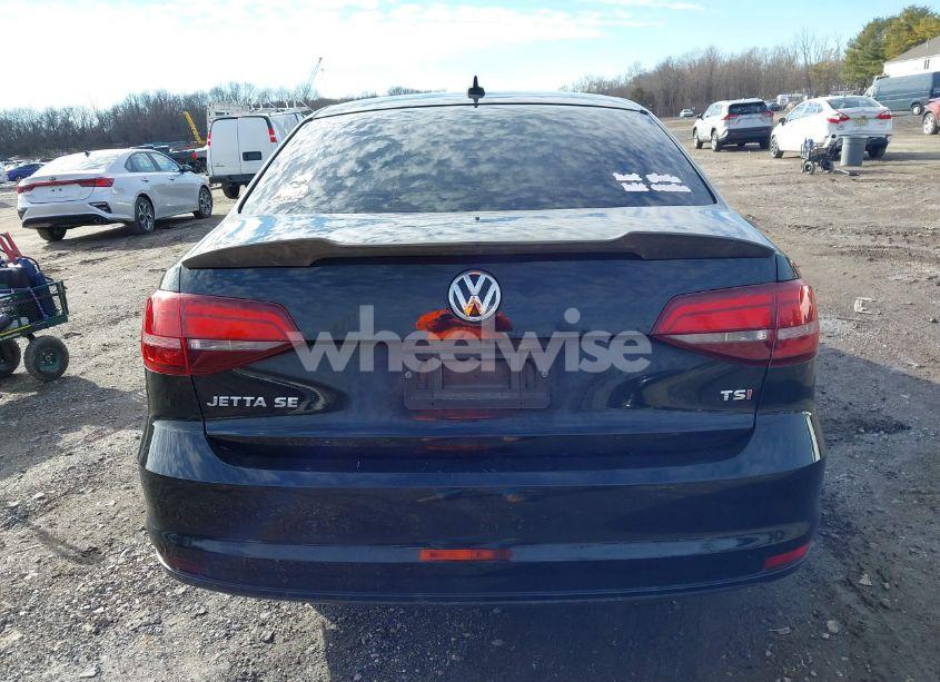Photo 16 of 2017 Volkswagen Jetta 1.4T SE (VIN 3VWDB7AJ0HM228050)