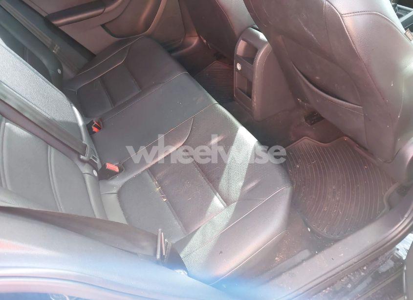 Photo 8 of 2017 Volkswagen Jetta 1.4T SE (VIN 3VWDB7AJ0HM228050)