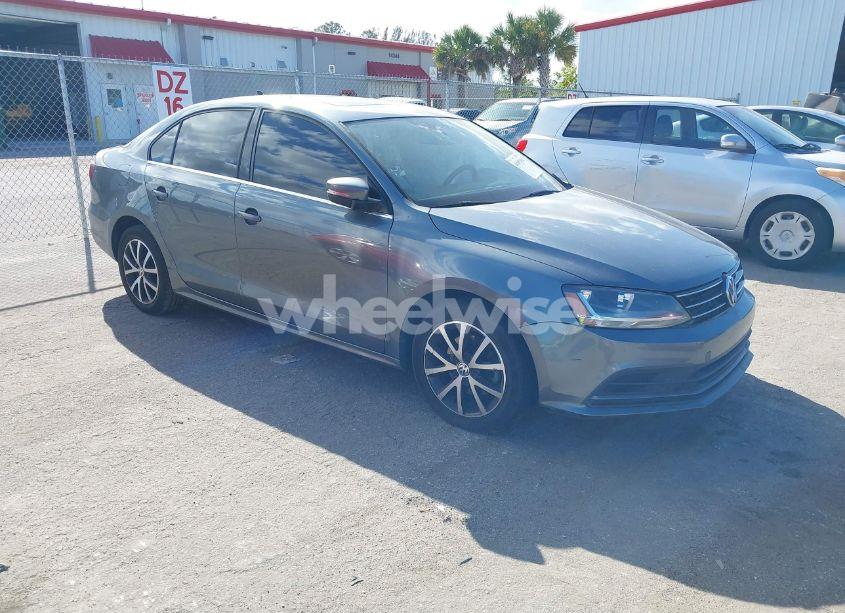 2017 Volkswagen Jetta 1.4T SE (VIN 3VWDB7AJ0HM238609) main photo