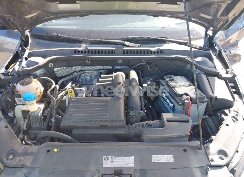 Photo 10 of 2017 Volkswagen Jetta 1.4T SE (VIN 3VWDB7AJ0HM238609)