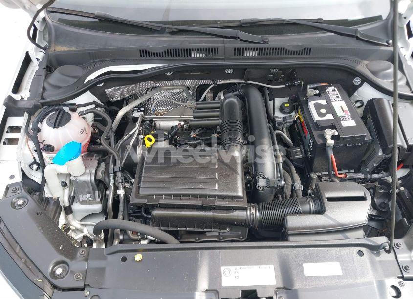 Photo 10 of 2017 Volkswagen Jetta 1.4T SE (VIN 3VWDB7AJ0HM276616)