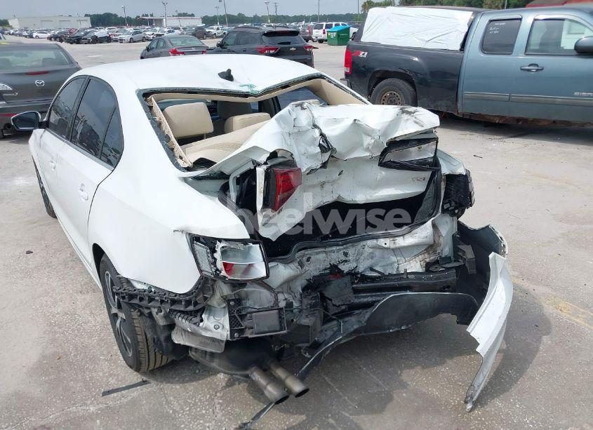 Photo 12 of 2017 Volkswagen Jetta 1.4T SE (VIN 3VWDB7AJ0HM276616)