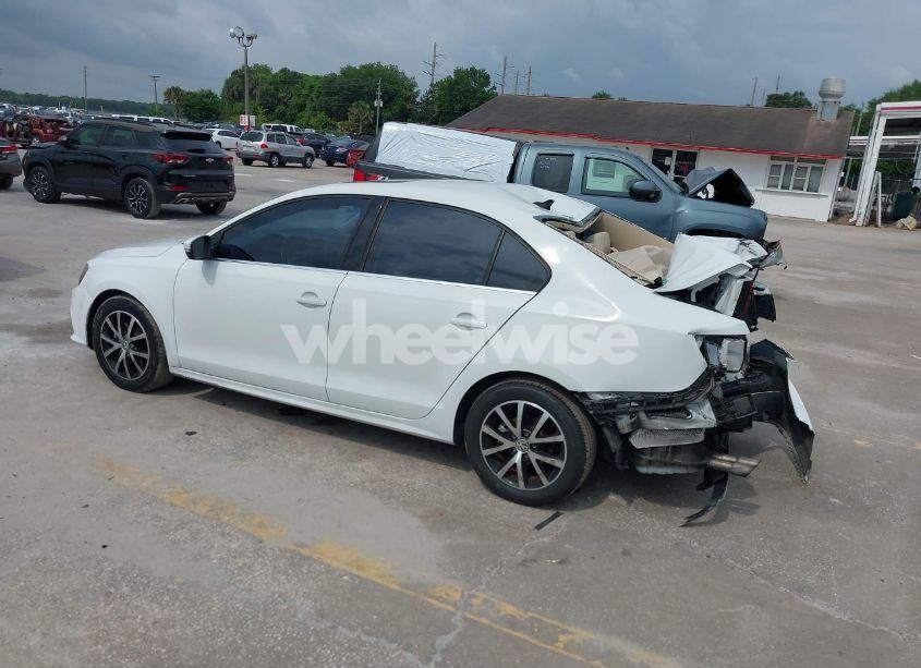 Photo 3 of 2017 Volkswagen Jetta 1.4T SE (VIN 3VWDB7AJ0HM276616)