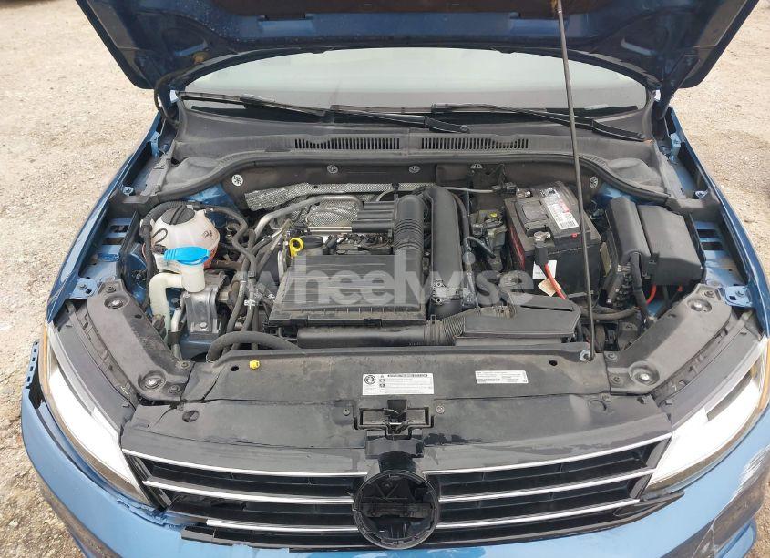 Photo 10 of 2017 Volkswagen Jetta 1.4T SE (VIN 3VWDB7AJ0HM294372)