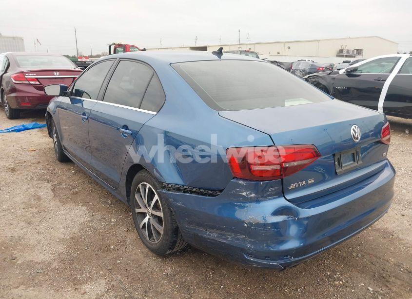 Photo 3 of 2017 Volkswagen Jetta 1.4T SE (VIN 3VWDB7AJ0HM294372)