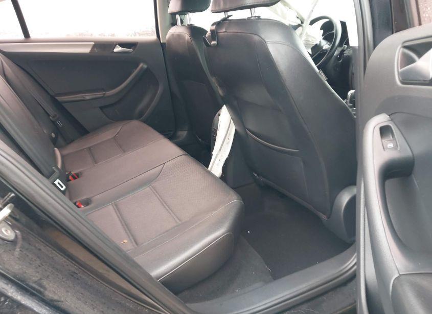 Photo 8 of 2017 Volkswagen Jetta 1.4T SE (VIN 3VWDB7AJ1HM202380)