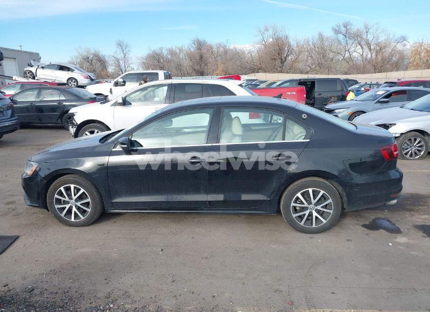 Photo 14 of 2017 Volkswagen Jetta 1.4T SE (VIN 3VWDB7AJ1HM226971)