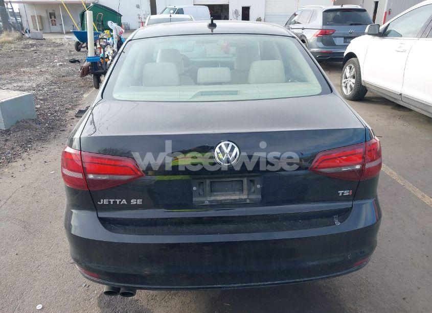 Photo 16 of 2017 Volkswagen Jetta 1.4T SE (VIN 3VWDB7AJ1HM226971)