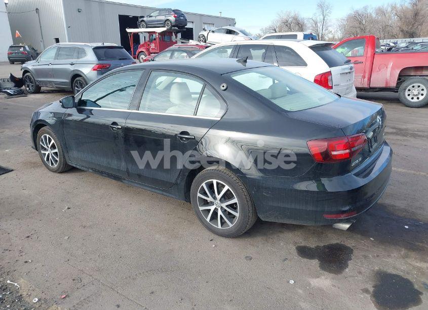 Photo 3 of 2017 Volkswagen Jetta 1.4T SE (VIN 3VWDB7AJ1HM226971)