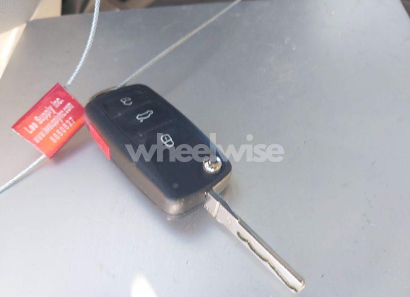 Photo 11 of 2017 Volkswagen Jetta 1.4T SE (VIN 3VWDB7AJ1HM354353)