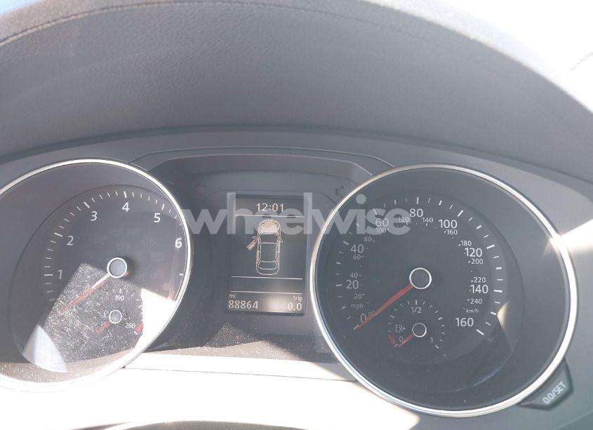 Photo 7 of 2017 Volkswagen Jetta 1.4T SE (VIN 3VWDB7AJ1HM354353)