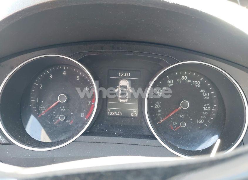 Photo 7 of 2017 Volkswagen Jetta 1.4T SE (VIN 3VWDB7AJ1HM367393)