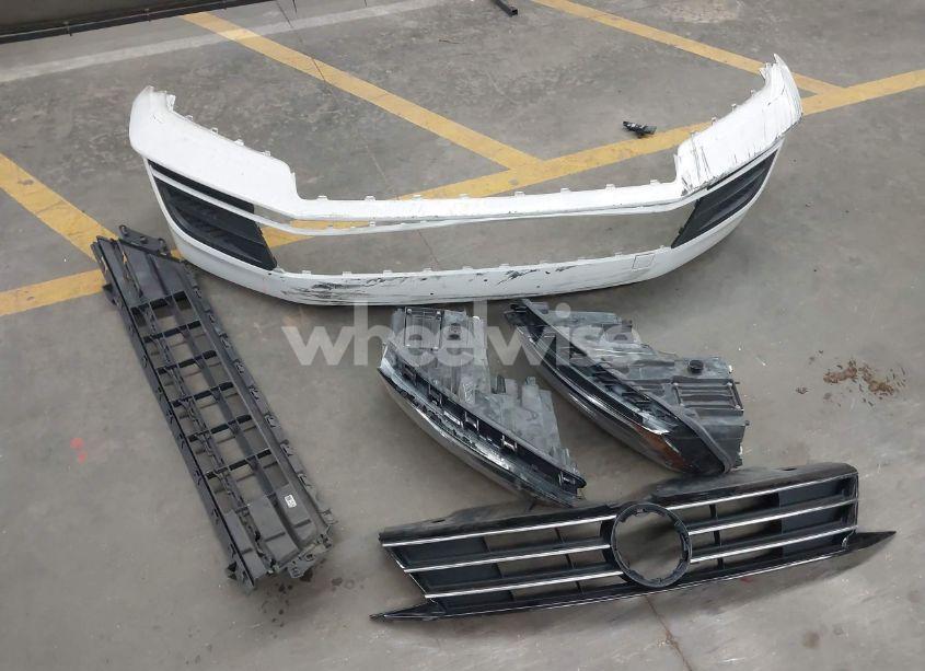 Photo 12 of 2017 Volkswagen Jetta 1.4T SE (VIN 3VWDB7AJ1HM395324)