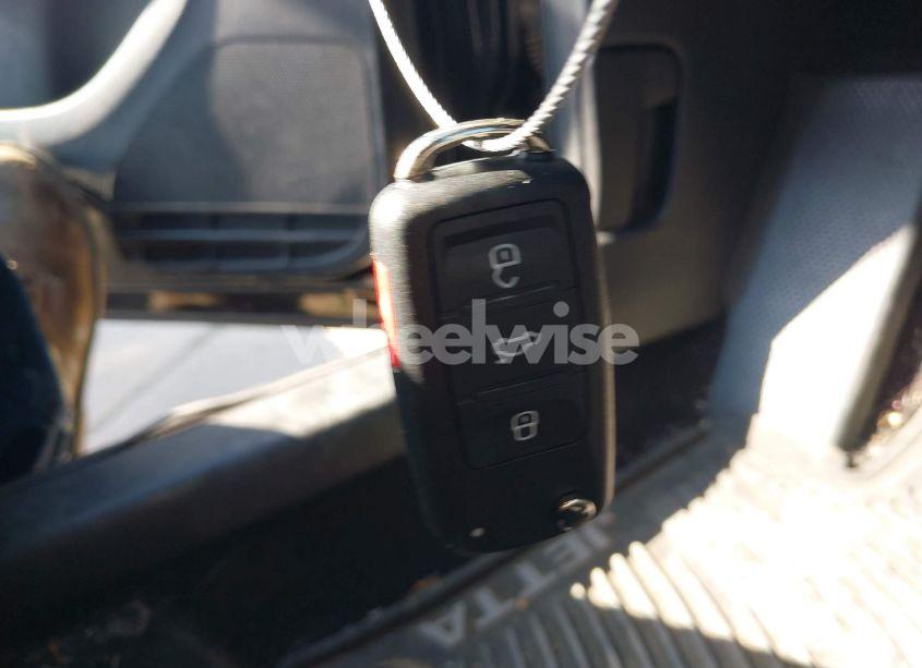 Photo 11 of 2017 Volkswagen Jetta 1.4T SE (VIN 3VWDB7AJ1HM402515)