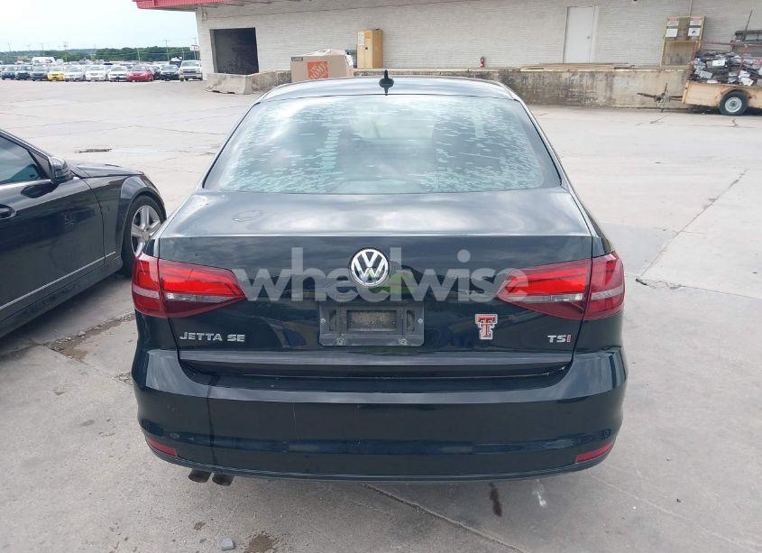 Photo 16 of 2017 Volkswagen Jetta 1.4T SE (VIN 3VWDB7AJ1HM402515)