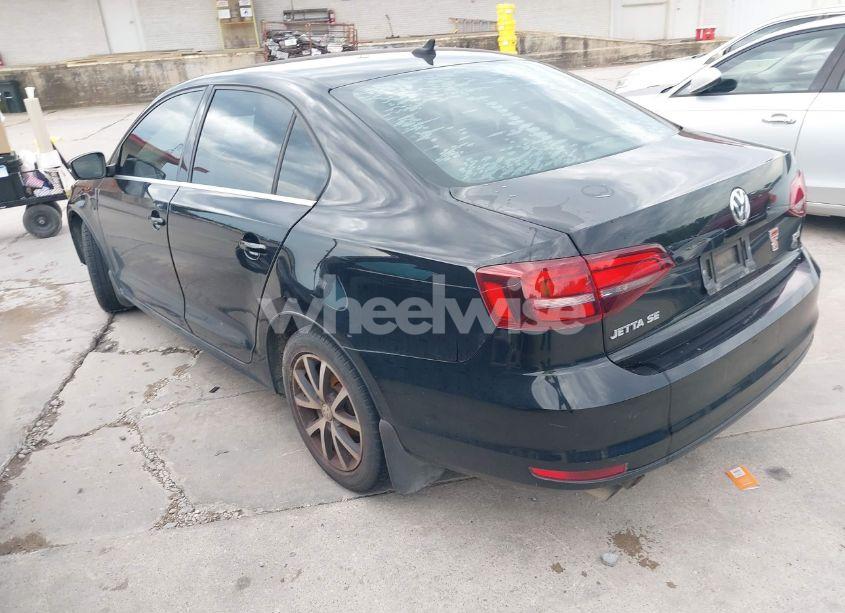 Photo 3 of 2017 Volkswagen Jetta 1.4T SE (VIN 3VWDB7AJ1HM402515)