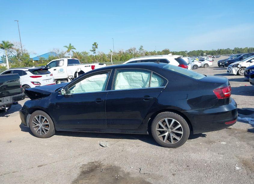 Photo 14 of 2017 Volkswagen Jetta 1.4T SE (VIN 3VWDB7AJ1HM408749)