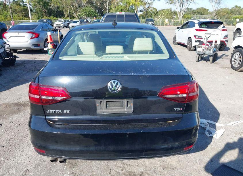 Photo 16 of 2017 Volkswagen Jetta 1.4T SE (VIN 3VWDB7AJ1HM408749)