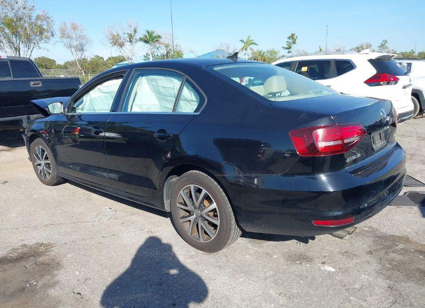 Photo 3 of 2017 Volkswagen Jetta 1.4T SE (VIN 3VWDB7AJ1HM408749)