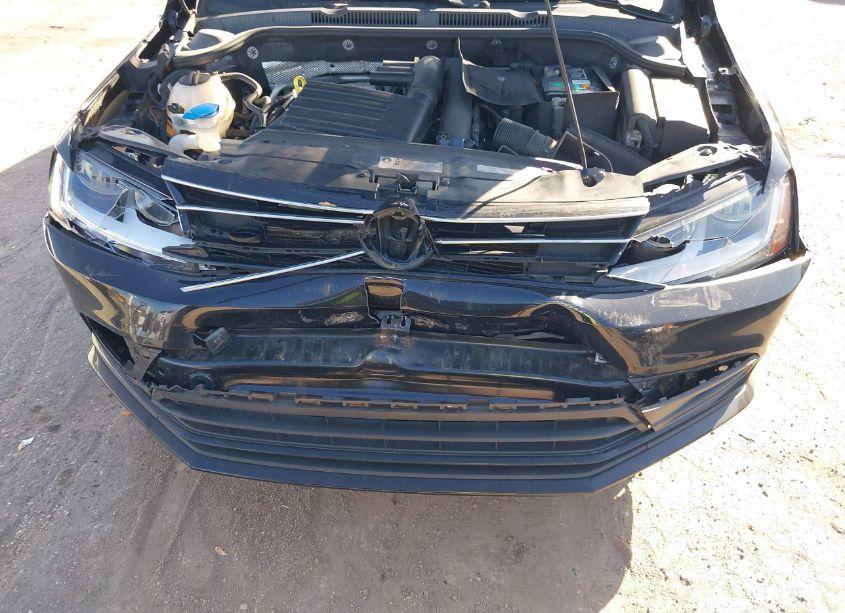 Photo 6 of 2017 Volkswagen Jetta 1.4T SE (VIN 3VWDB7AJ1HM408749)