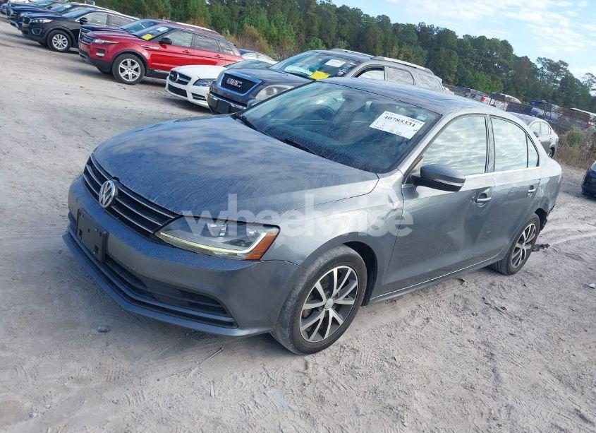Photo 2 of 2017 Volkswagen Jetta 1.4T SE (VIN 3VWDB7AJ1HM409061)