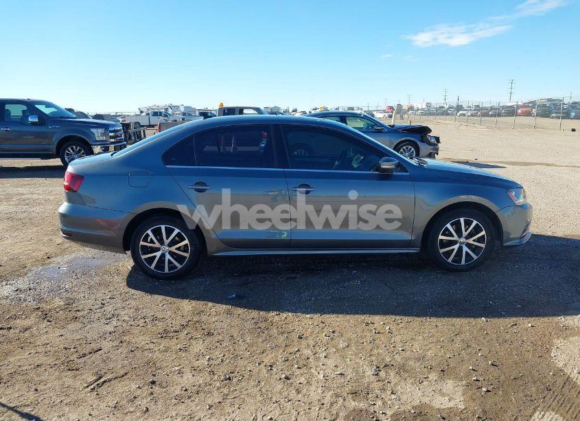 Photo 13 of 2017 Volkswagen Jetta 1.4T SE (VIN 3VWDB7AJ2HM217731)