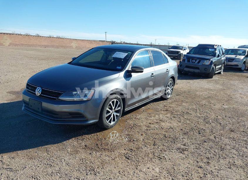 Photo 2 of 2017 Volkswagen Jetta 1.4T SE (VIN 3VWDB7AJ2HM217731)