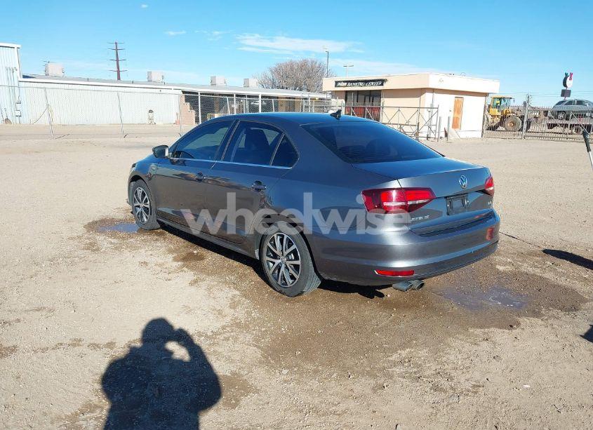 Photo 3 of 2017 Volkswagen Jetta 1.4T SE (VIN 3VWDB7AJ2HM217731)
