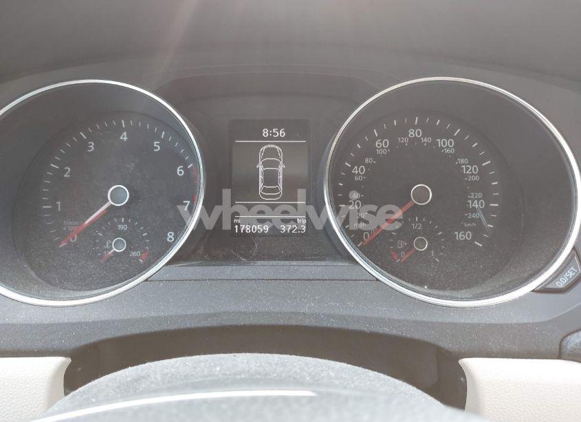 Photo 7 of 2017 Volkswagen Jetta 1.4T SE (VIN 3VWDB7AJ2HM223478)