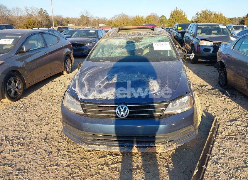 Photo 12 of 2017 Volkswagen Jetta 1.4T SE (VIN 3VWDB7AJ2HM227773)