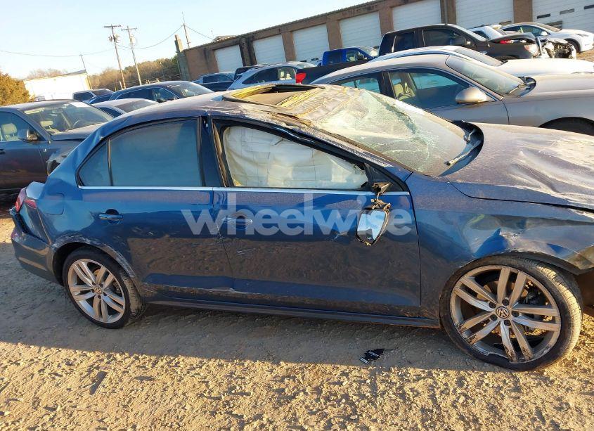 Photo 13 of 2017 Volkswagen Jetta 1.4T SE (VIN 3VWDB7AJ2HM227773)