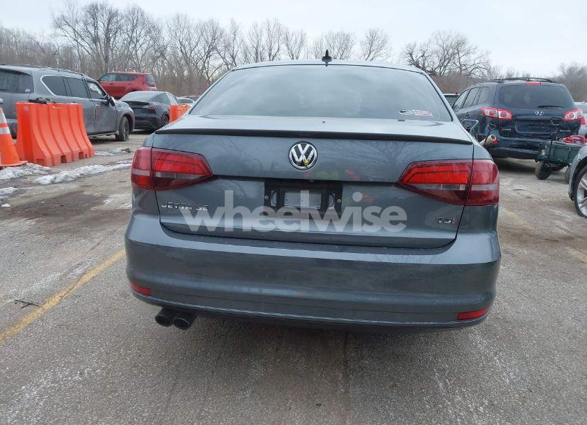 Photo 16 of 2017 Volkswagen Jetta 1.4T SE (VIN 3VWDB7AJ2HM243519)
