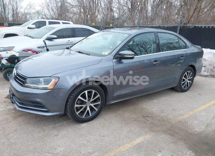 Photo 2 of 2017 Volkswagen Jetta 1.4T SE (VIN 3VWDB7AJ2HM243519)