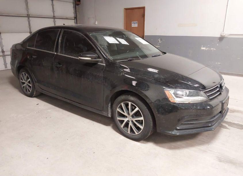 2017 Volkswagen Jetta 1.4T SE (VIN 3VWDB7AJ2HM265133) main photo
