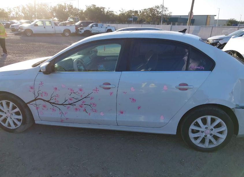 Photo 14 of 2017 Volkswagen Jetta 1.4T SE (VIN 3VWDB7AJ2HM307199)